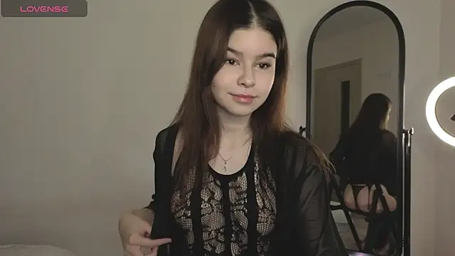 Snapshot of sladkoezzzka chatting on 09-15-25, 04:40 sladkoezzzka online show from 09-15-25, 04:40