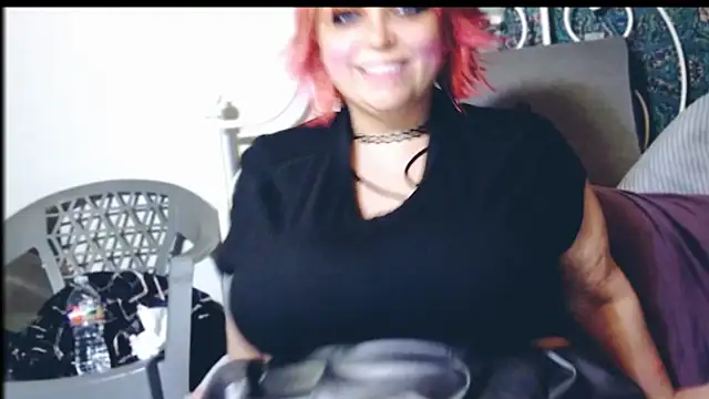 Snapshot of g0lden_are0las89 chatting on 05-24-26, 05:29 g0lden are0las89 online show from 05-24-26, 05:29