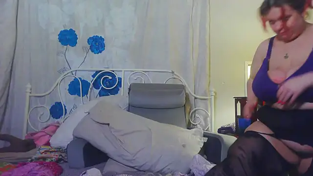 g0lden are0las89 online show from 02-25-26, 11:37