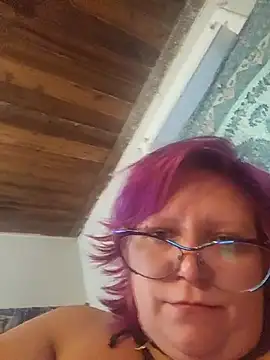 g0lden are0las89 online show from 09-28-25, 12:12