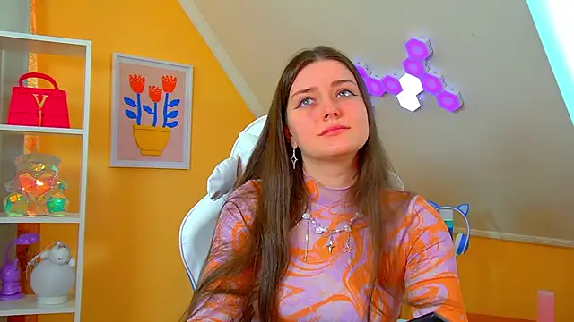 JessicaJewells online show from 04-14-26, 06:18