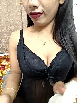 Snapshot of priya_26 chatting on 10-17-25, 01:24 priya 26 online show from 10-17-25, 01:24
