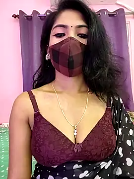 Snapshot of priya_26 chatting on 09-08-25, 02:16 priya 26 online show from 09-08-25, 02:16
