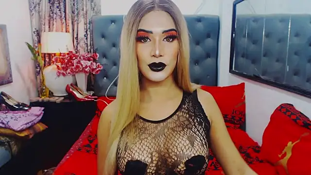 Snapshot of Mistress4fun chatting on 03-08-26, 09:45 Mistress4fun online show from 03-08-26, 09:45