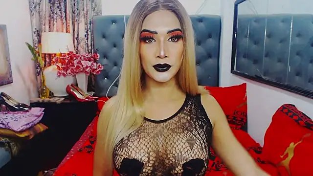 Snapshot of Mistress4fun chatting on 03-12-26, 07:56 Mistress4fun online show from 03-12-26, 07:56