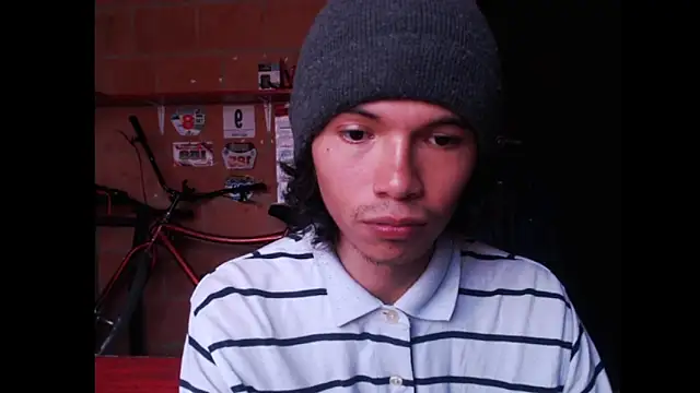 Xoxo Smiles online show from 09-25-25, 03:18