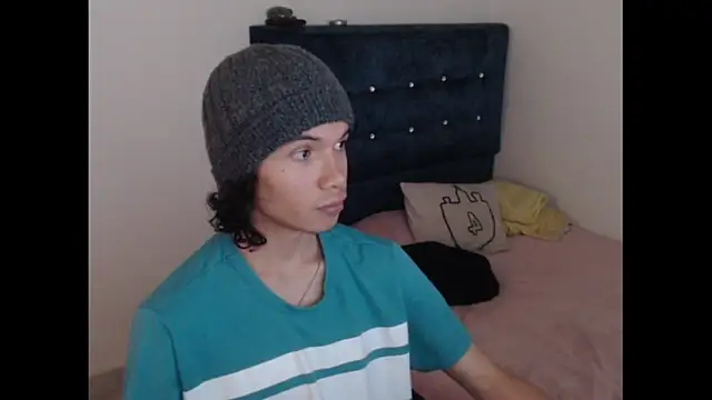 Xoxo Smiles online show from 09-19-25, 03:27