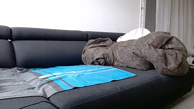 Snapshot of Hijuga chatting on 11-02-25, 09:03 Hijuga online show from 11-02-25, 09:03