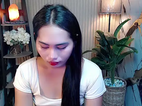 sluttyprincess0 online show from 02-05-26, 11:00