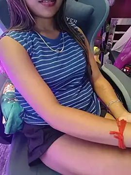Snapshot of Puja-baby chatting on 07-05-26, 09:21 Puja-baby online show from 07-05-26, 09:21