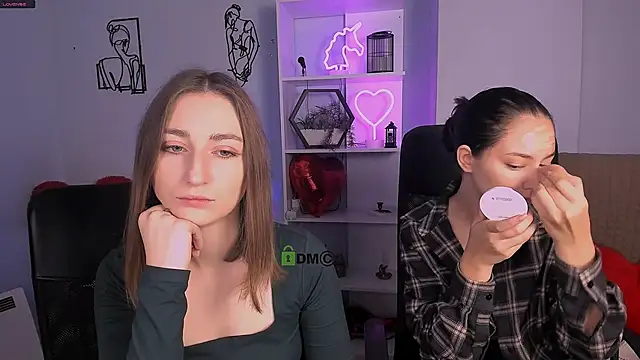 eva smiith  online show from 11-28-25, 06:46