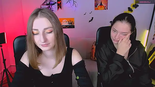 eva smiith  online show from 10-31-25, 07:16