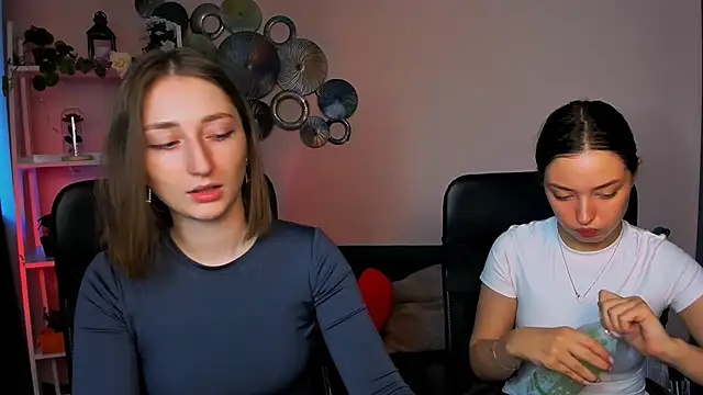 eva smiith  online show from 03-25-26, 06:46