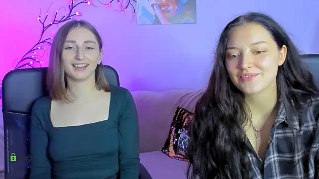 eva smiith  online show from 10-10-25, 10:27