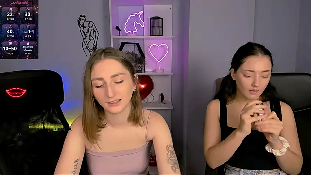 eva smiith  online show from 11-11-25, 08:09