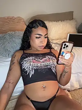 Snapshot of azaraxxxamor chatting on 09-27-25, 03:56 azaraxxxamor online show from 09-27-25, 03:56