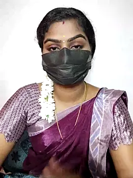 Snapshot of Tamil_Princess12 chatting on 11-19-25, 05:29 Tamil Princess12 online show from 11-19-25, 05:29