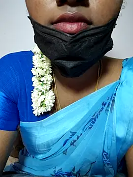 Snapshot of Tamil_Princess12 chatting on 11-05-25, 06:00 Tamil Princess12 online show from 11-05-25, 06:00