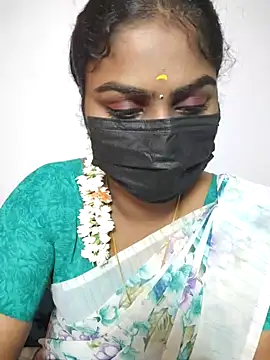 Snapshot of Tamil_Princess12 chatting on 12-02-25, 08:05 Tamil Princess12 online show from 12-02-25, 08:05