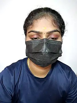 Snapshot of Tamil_Princess12 chatting on 11-21-25, 06:18 Tamil Princess12 online show from 11-21-25, 06:18