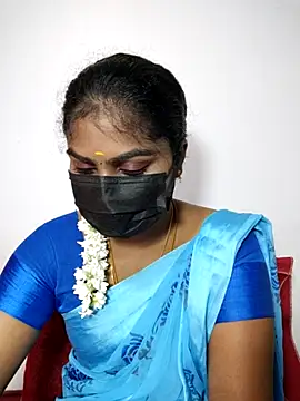 Snapshot of Tamil_Princess12 chatting on 11-21-25, 06:12 Tamil Princess12 online show from 11-21-25, 06:12