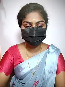 Snapshot of Tamil_Princess12 chatting on 02-27-26, 07:14 Tamil Princess12 online show from 02-27-26, 07:14