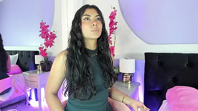 Snapshot of _HAANNAH_ chatting on 09-12-25, 07:57  HAANNAH  online show from 09-12-25, 07:57