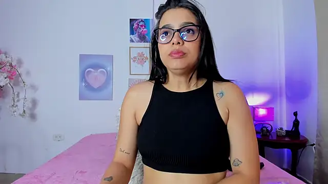 Snapshot of malthe_022 chatting on 10-25-25, 01:56 malthe 022 online show from 10-25-25, 01:56