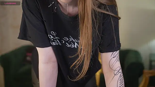 Esmie Smile online show from 02-19-26, 12:07