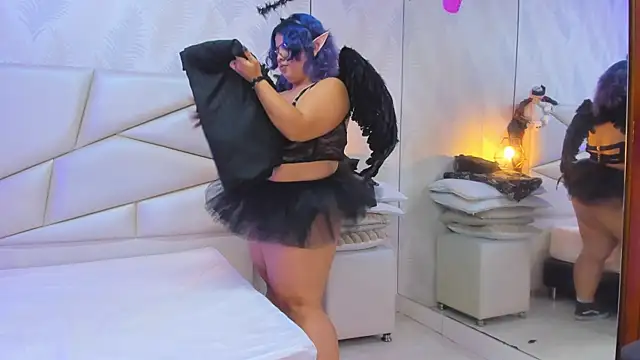 lulukawai16 online show from 10-31-25, 07:10