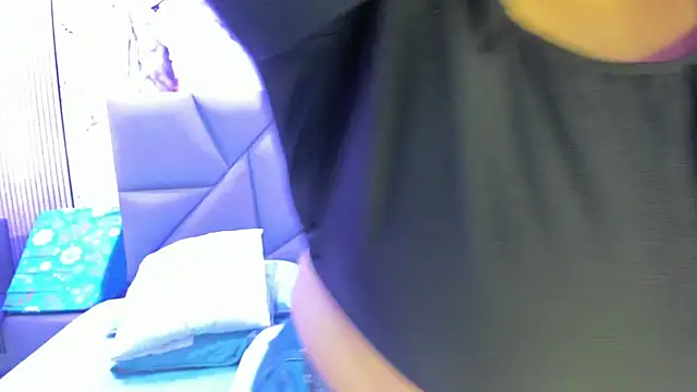 lulukawai16 online show from 04-11-26, 07:28