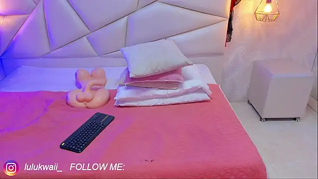 lulukawai16 online show from 10-18-25, 08:22