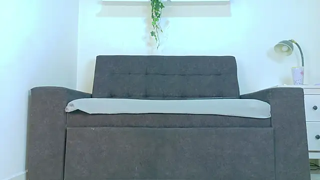 Snapshot of RiriiBrunette__ chatting on 06-19-26, 07:52 RiriiBrunette online show from 06-19-26, 07:52