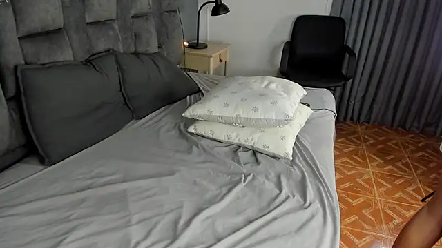 RiriiBrunette   online show from 10-29-25, 11:53