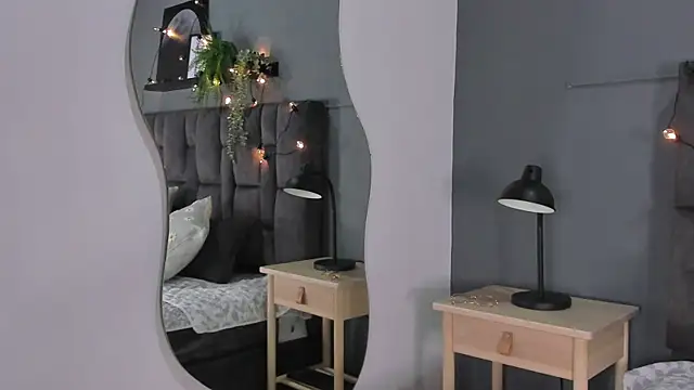 RiriiBrunette   online show from 09-17-25, 07:38