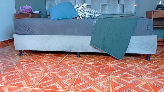 RiriiBrunette   online show from 01-15-26, 08:34