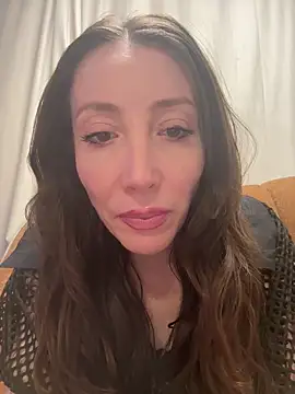 HellaryTourent online show from 02-11-26, 03:01