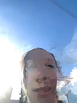 Snapshot of HellaryTourent chatting on 09-29-25, 12:33 HellaryTourent online show from 09-29-25, 12:33