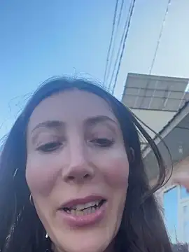 Snapshot of HellaryTourent chatting on 09-12-25, 12:05 HellaryTourent online show from 09-12-25, 12:05