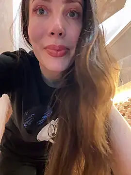 HellaryTourent online show from 05-12-26, 04:13