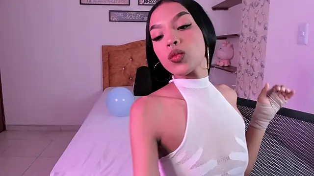 Snapshot of carley_lux chatting on 09-16-25, 02:07 carley lux online show from 09-16-25, 02:07