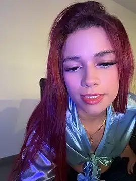 Snapshot of amber_sparkle chatting on 05-25-26, 01:10 amber sparkle online show from 05-25-26, 01:10