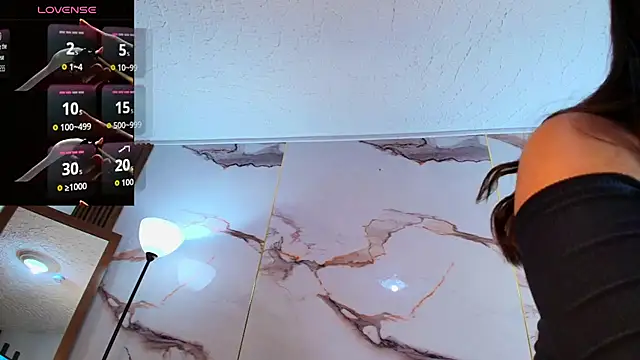 AlyaThompson online show from 12-14-25, 04:29