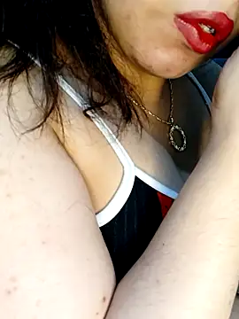 Queen-15 online show from 11-27-25, 12:55