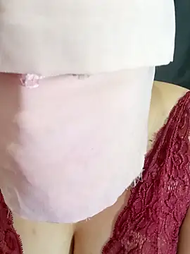 Queen-15 online show from 03-25-26, 12:55