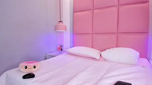 JulianaValencia online show from 03-14-26, 01:22