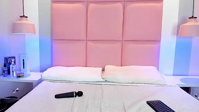 JulianaValencia online show from 12-01-25, 10:32