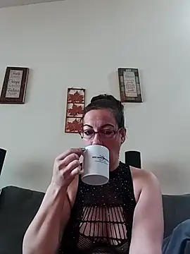 candygurl666 online show from 09-10-25, 03:22