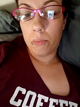 candygurl666 online show from 09-26-25, 04:58