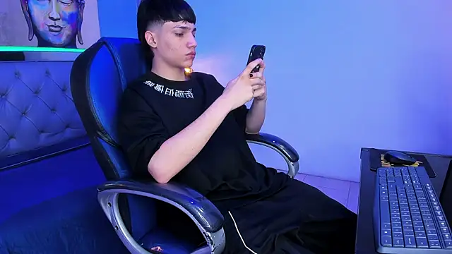 Snapshot of SamBlack_ chatting on 07-17-26, 01:41 SamBlack online show from 07-17-26, 01:41
